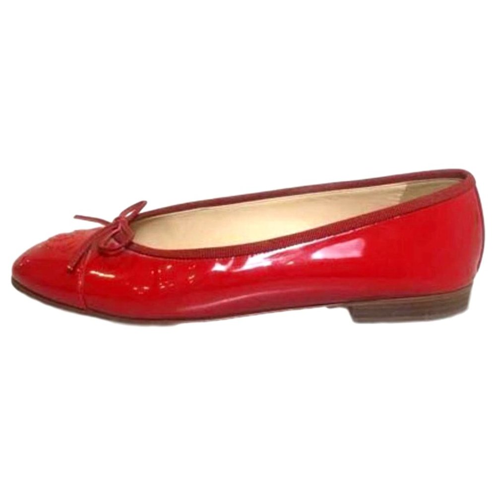 CHANEL  Red Patent Leather Ballerina Flats- Size 8.5